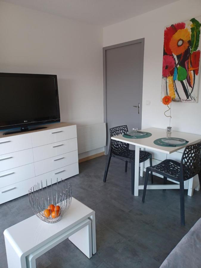 Appart Cosy En Bord De Mer - Port Santia Lucia St Raphael Saint-Raphaël Buitenkant foto