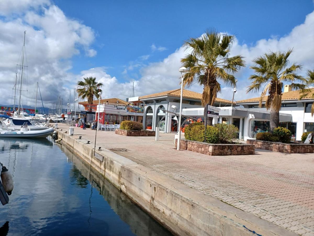 Appart Cosy En Bord De Mer - Port Santia Lucia St Raphael Saint-Raphaël Buitenkant foto